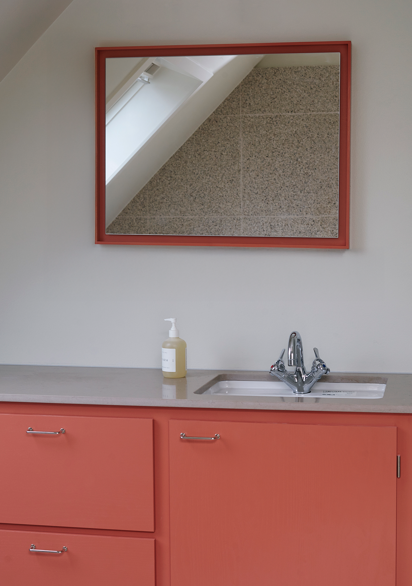Relief Mirror