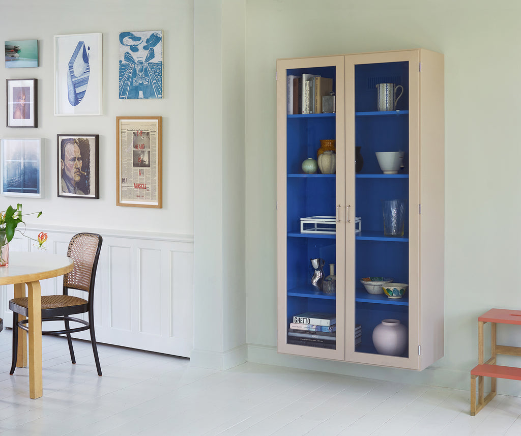 Colour Cabinet 02