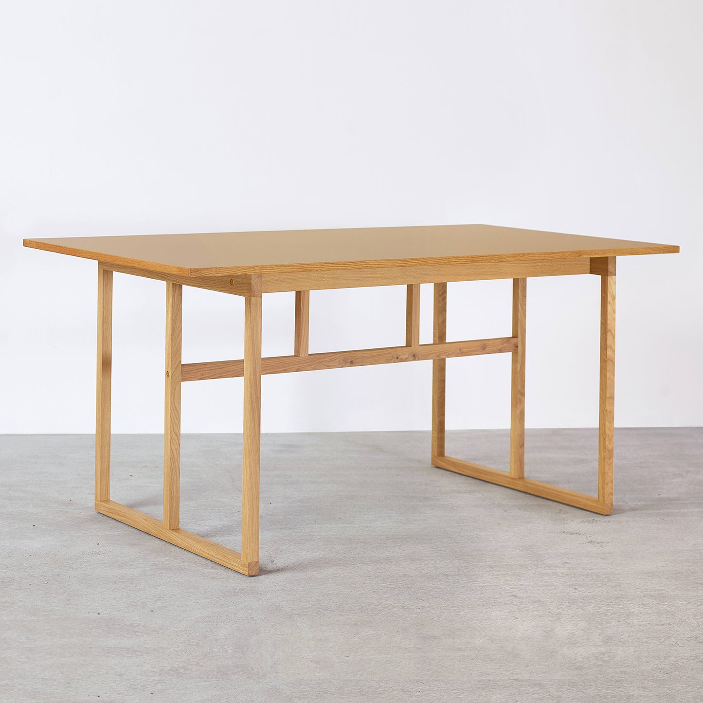 Gable Table