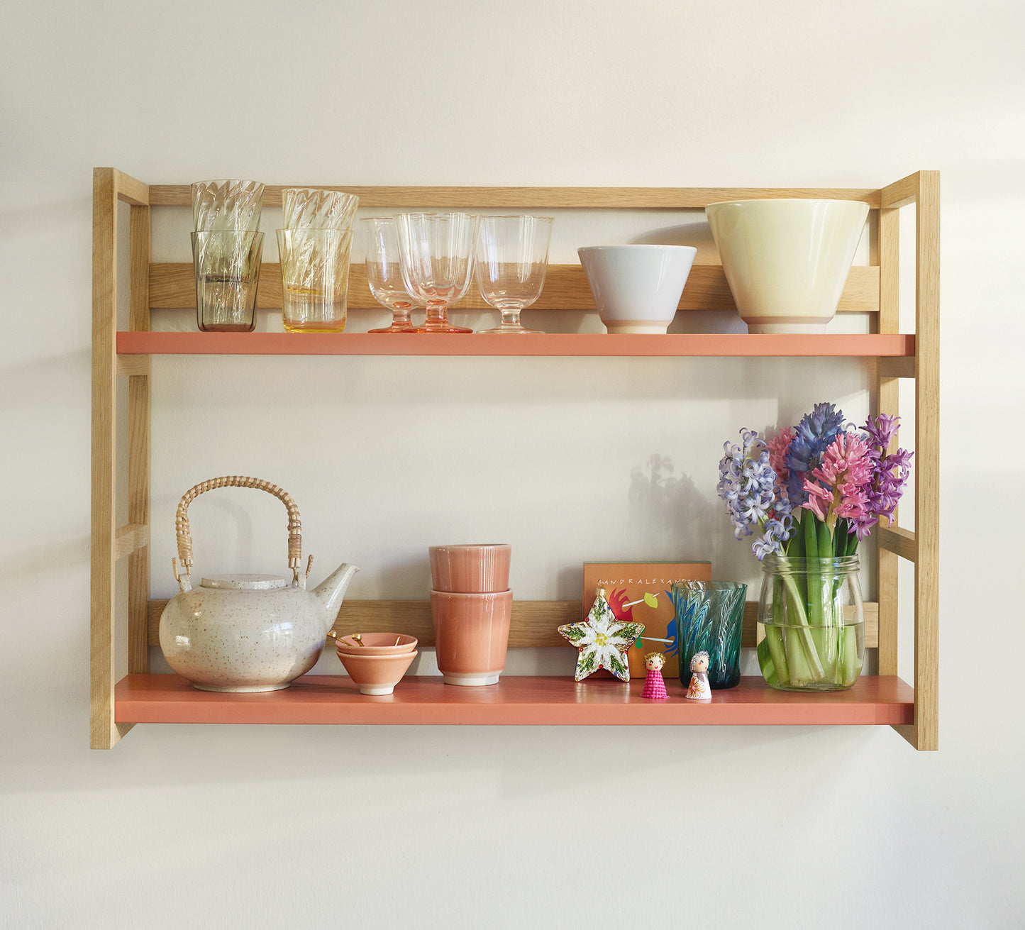 Gable Shelf 01