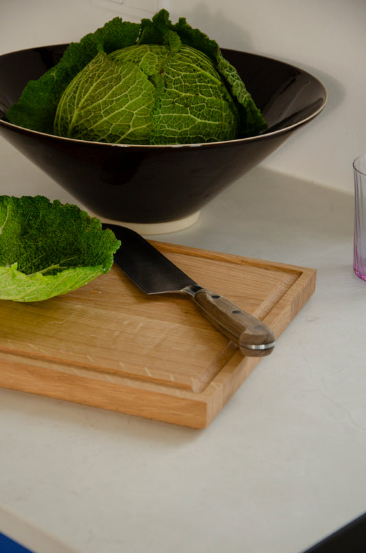 Cutting Board / skærebræt i eg 40 x 25 cm med saft rille